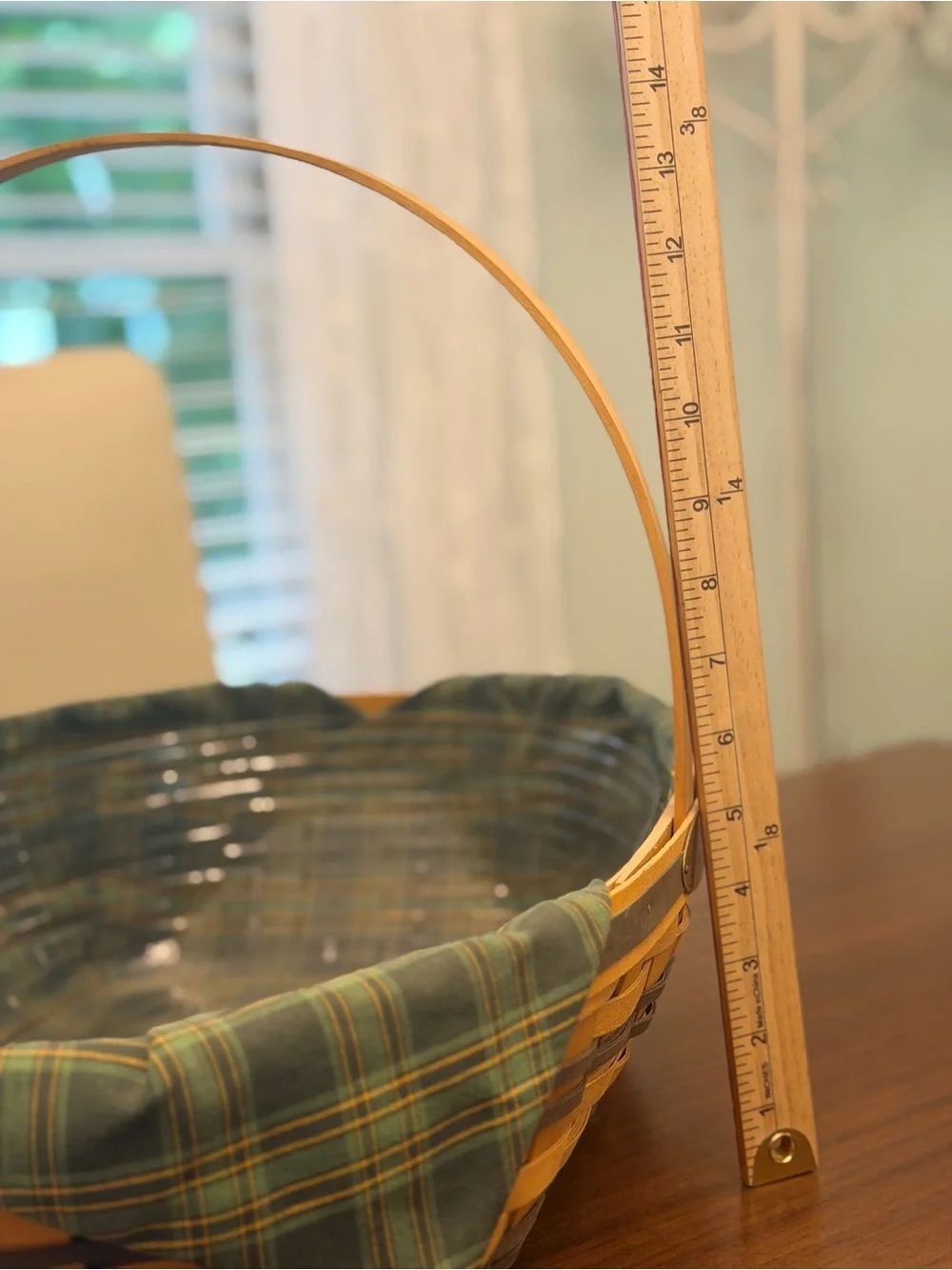 Longaberger Traditions Collection 1998 Hospitality Basket with Green Plaid Liner